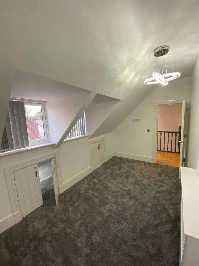 Penthouse Apt8 Apartment Wolverhampton Ngoại thất bức ảnh