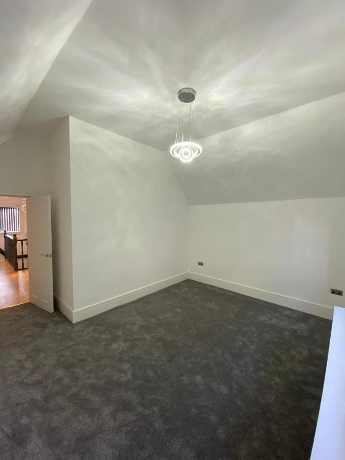 Penthouse Apt8 Apartment Wolverhampton Ngoại thất bức ảnh